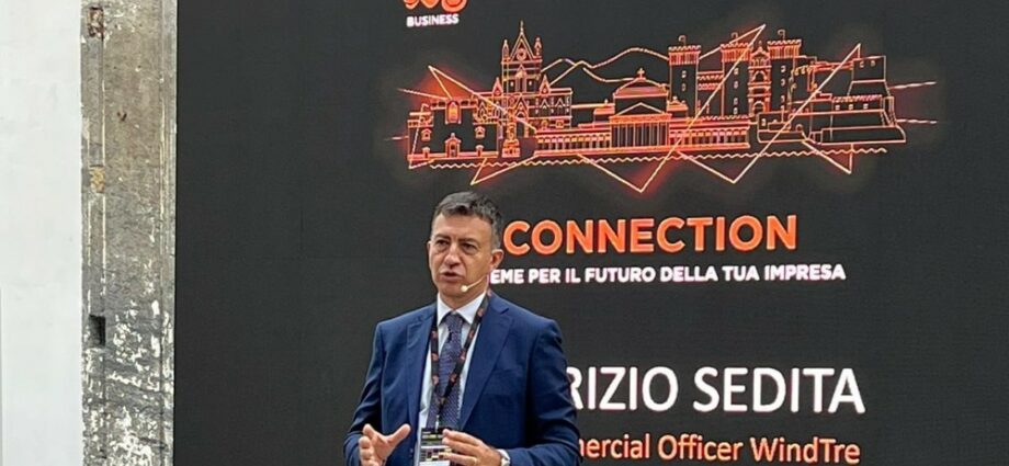 Maurizio Sedita all'evento "Connection" di Napoli